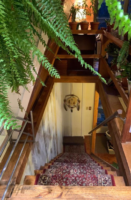 M9.  main flr to downstairs 2nd house