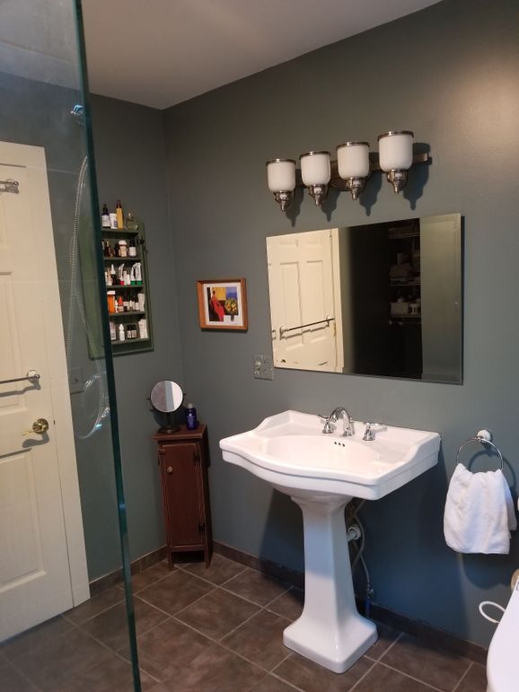 D7 master bath 3