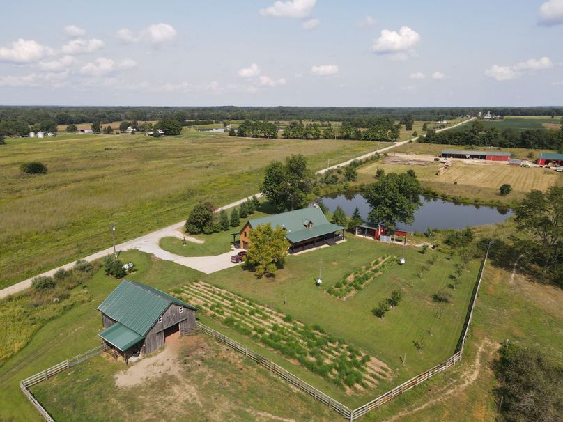 B52a95a066e598bb93306aebd1ef71eb