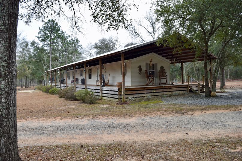 03 fully furnished home......ready and waiting!!-2