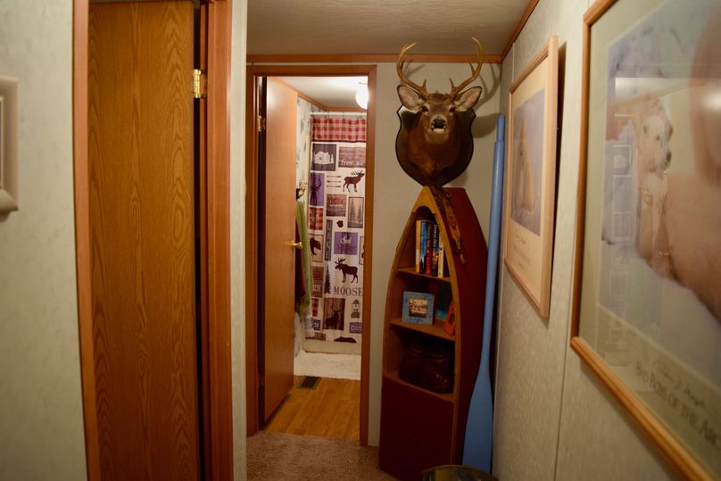 14 hallway leading to bedrooms and second bathroom-2
