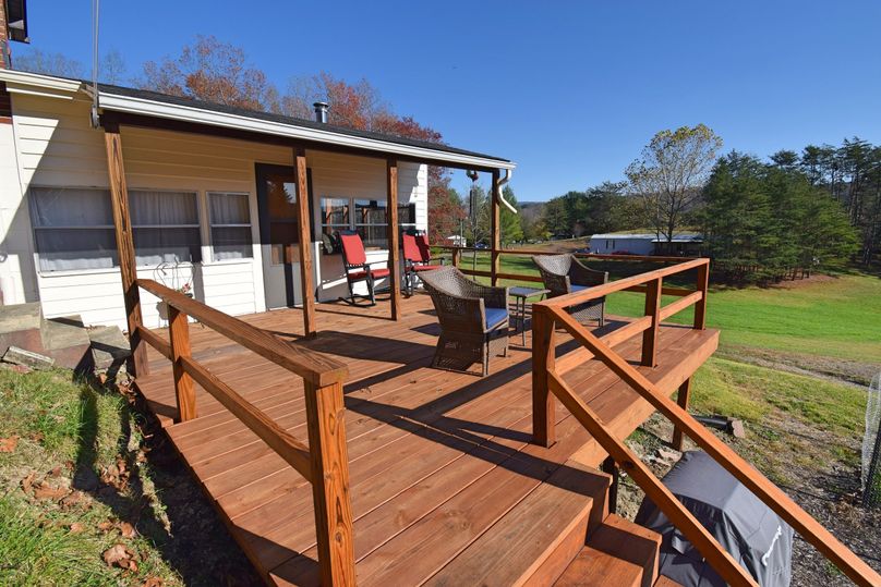 003 dsc 0454 side porch final