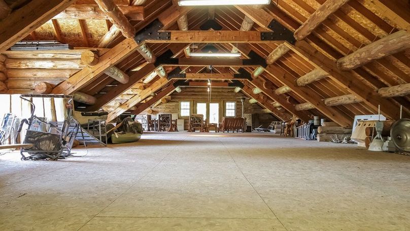 MzMgbWFpbnRlbmFuY2UgYmFybiBsb2Z0