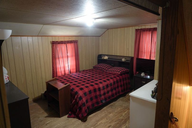 Bedford,121,Beegle-04