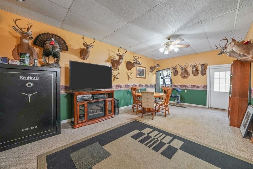 36-2869 Persian Ln33