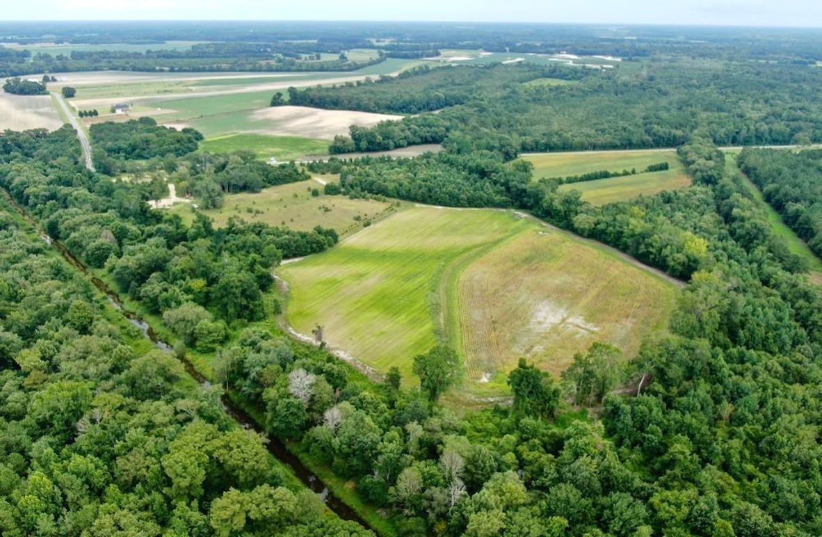 16CE1040-344A-4E9B-A5DB-E612A2966DD0