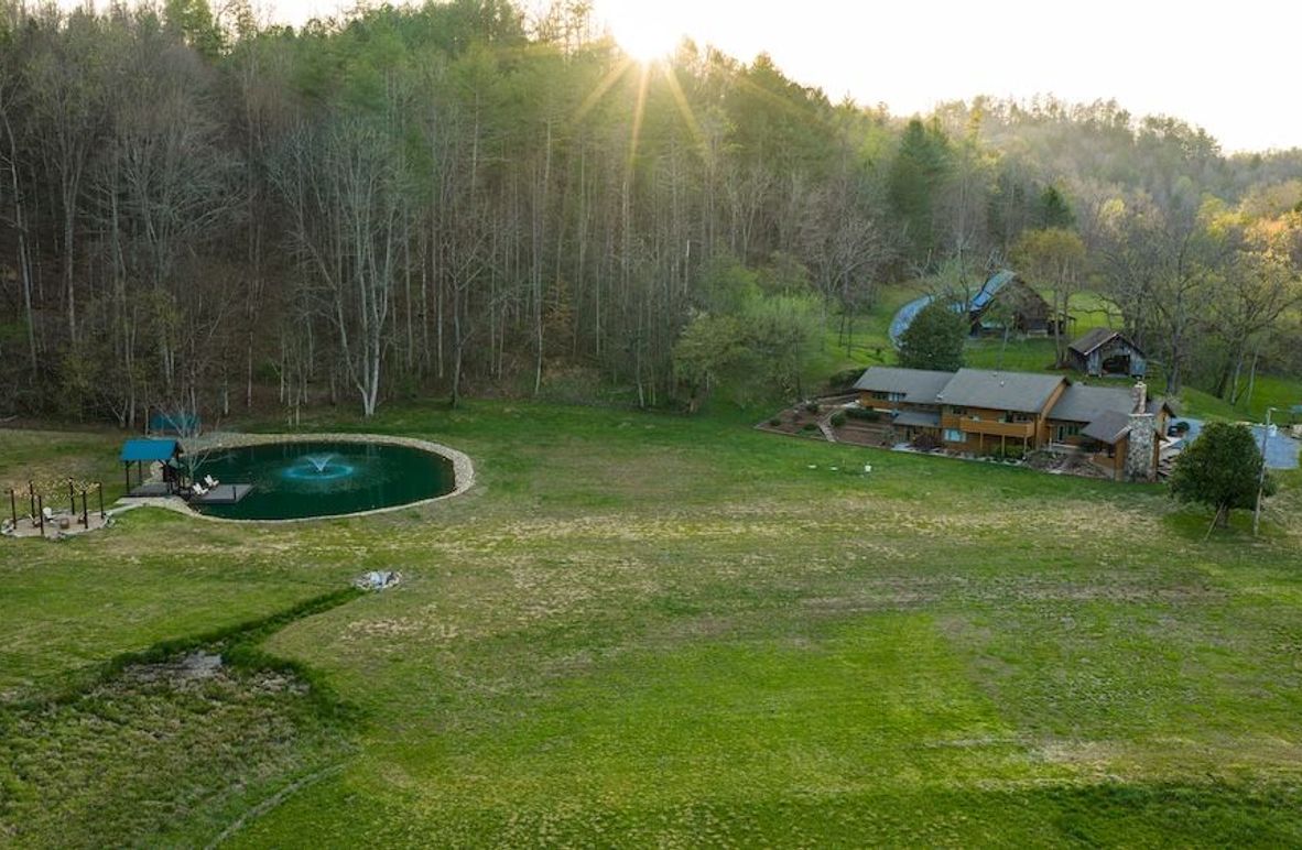 _ Main Sevier TN 77.63 Featured_Pro Photo-23