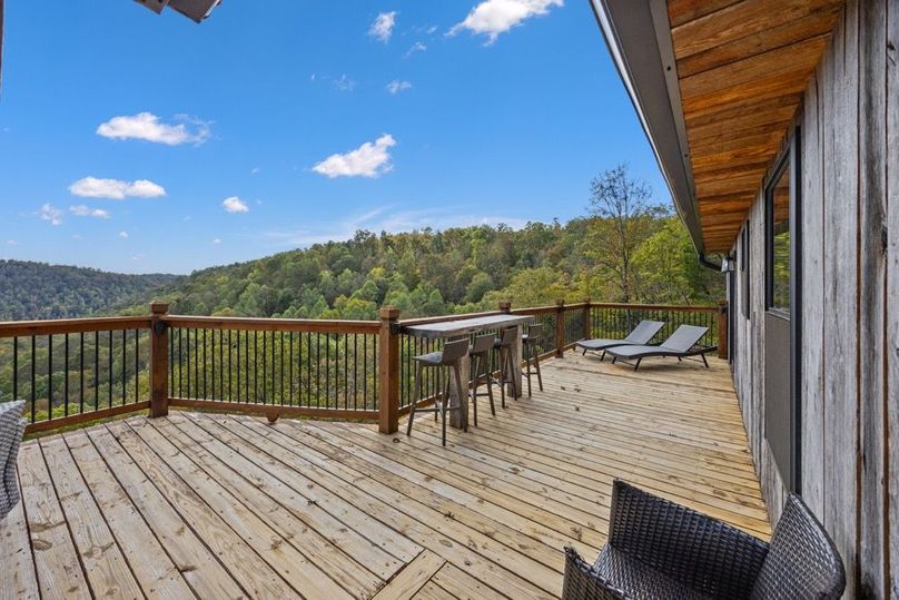 021 what a grand view for a lunch or dinner