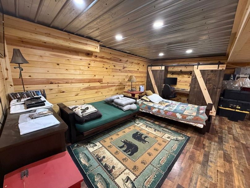 055 office_den_extra sleeping area all combined in the lower level