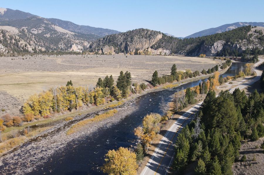Big Hole river and Hwy