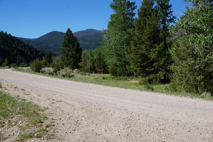 Jerry cr road looking south from bridge