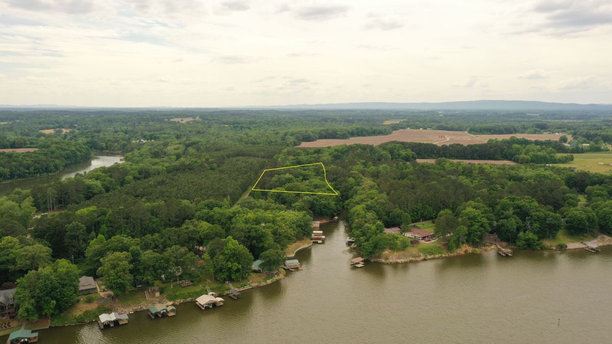 Unrestricted Lake Lot Located On A Quiet Country Road Near Centre AL