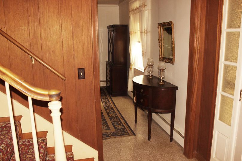 63.44acres carolinecty diningroom