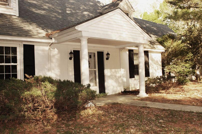 63.44acres carolinecty fronthouse