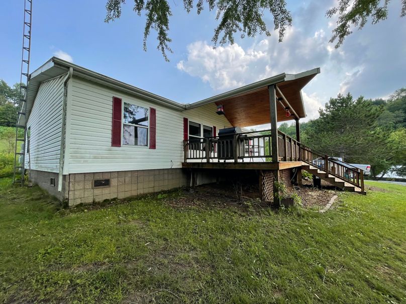 Monroe 20 - 17 of 51