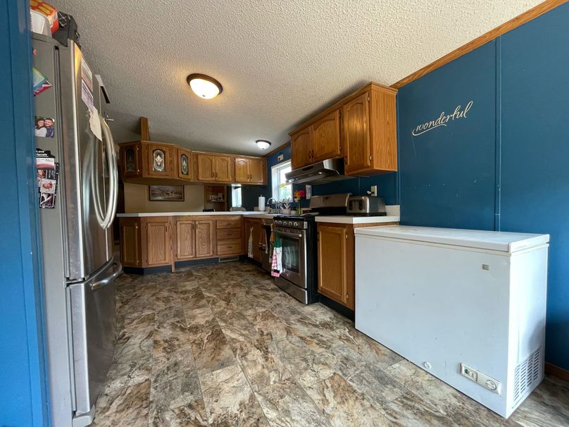 Monroe 20 - 19 of 51