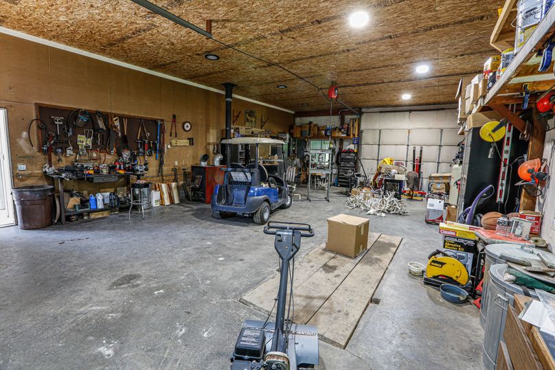 3utility shed-workshop area