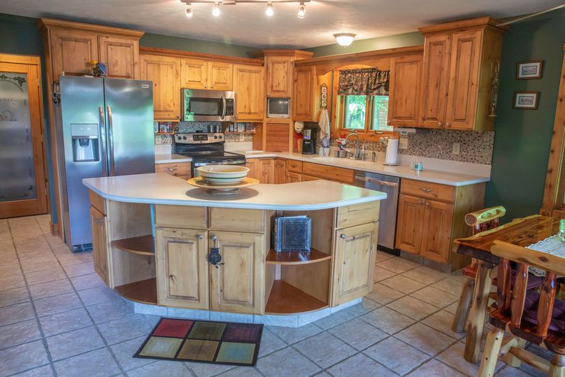 13 large kitchen with island