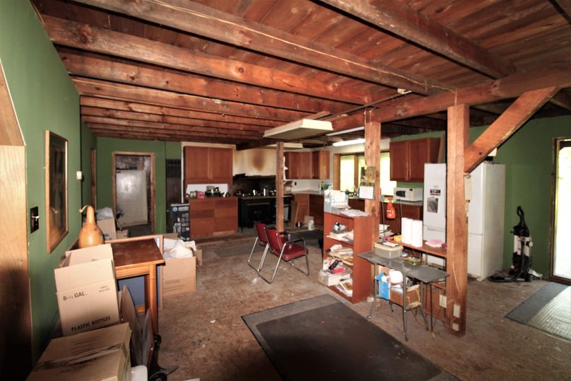 033 the large kitchen space viewed from the dining room area