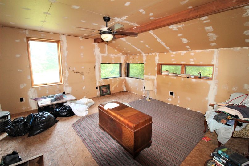 038 up-stairs main bedroom 1 of 2