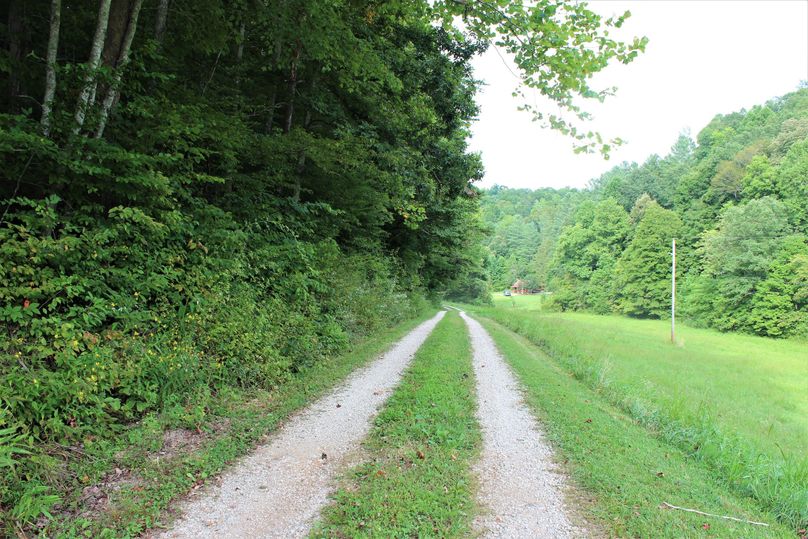 011 the gravel drive leading into the property