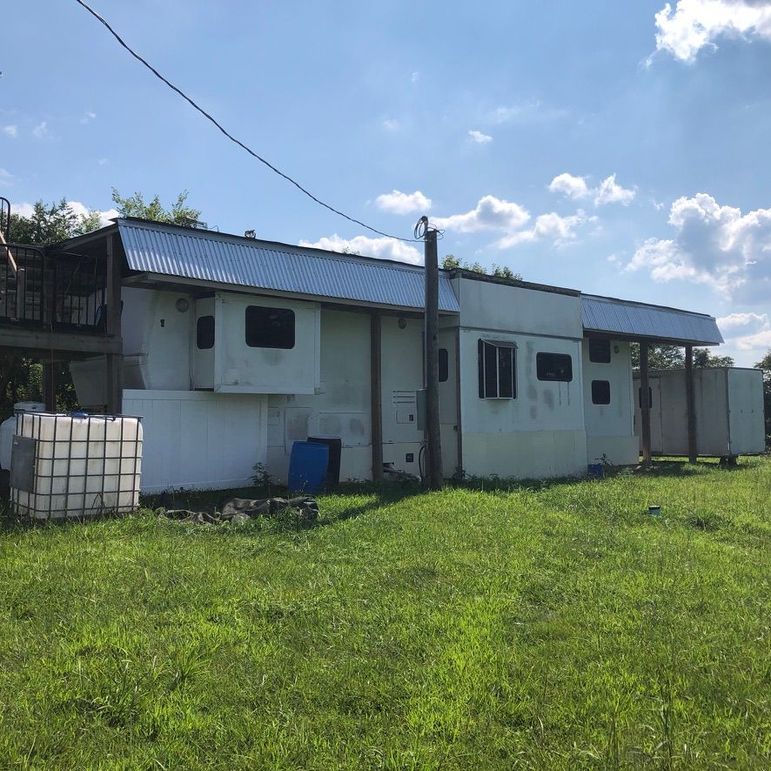 Dc91e3ec-2f54-42cc-bf69-5dbba0f48292 1 105 c