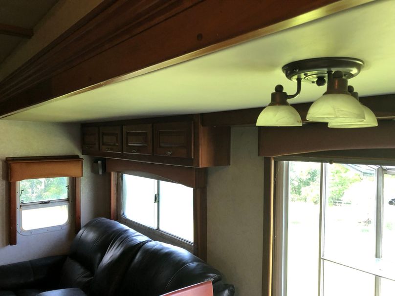 E12118ec-7df5-4cee-a911-7042e8929c8e 1 102 o