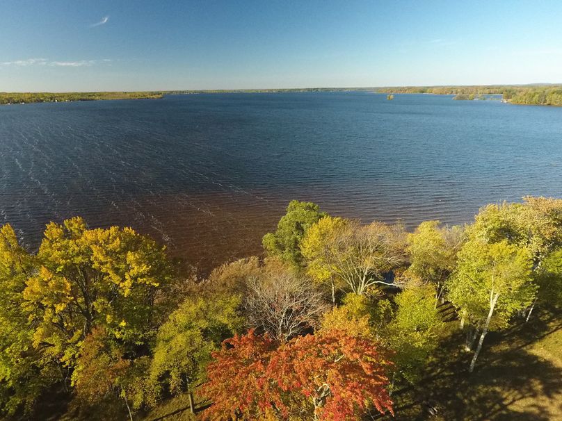 Noquebay Lake Lot With 3 Bedroom Cottage Whitetail Properties