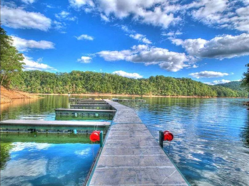 Lone mtn shores dock