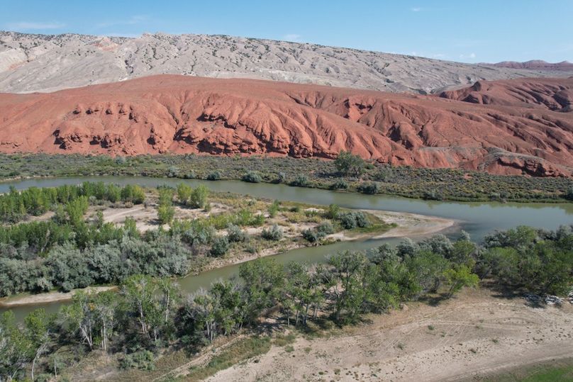 5f5fbecc-6502-4a57-bea2-a3e975f1f57c 1 105 c