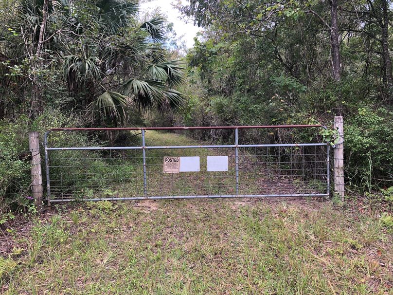 7. gate at sw 75th street and southeast property corner