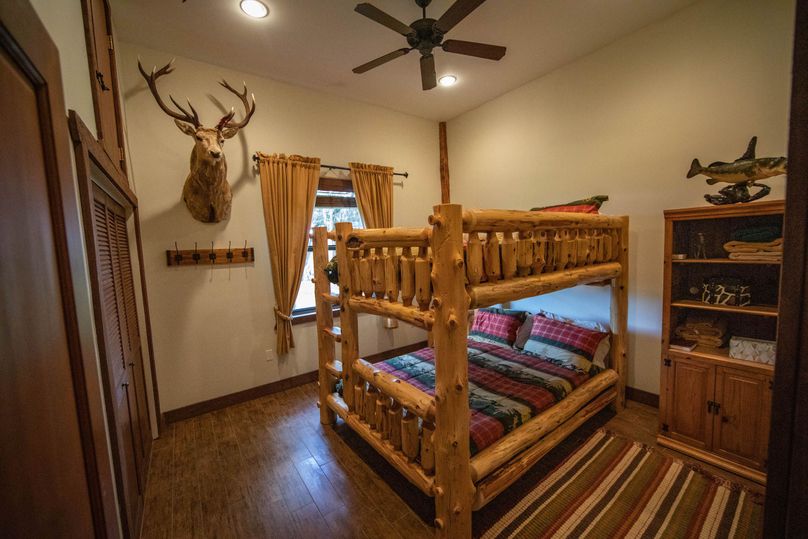 41 ranch 4 house bedroom2