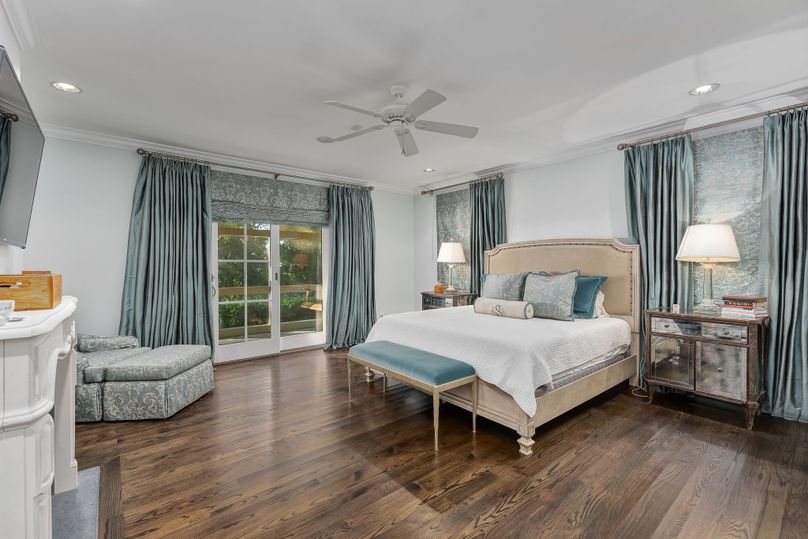 Launch-production-and-design-34