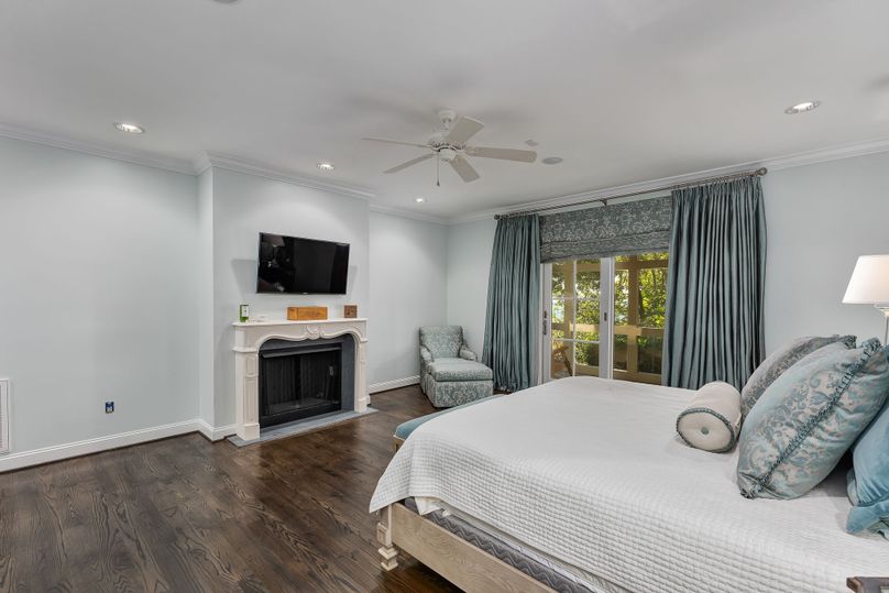 Launch-production-and-design-35