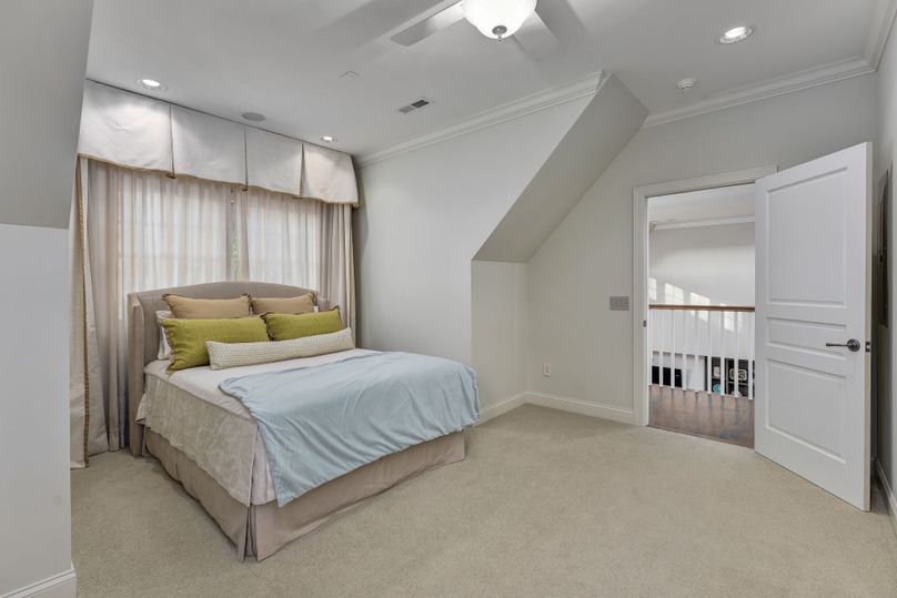 Launch-production-and-design-54