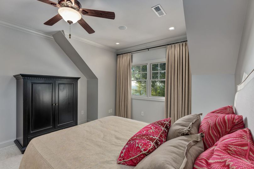 Launch-production-and-design-59