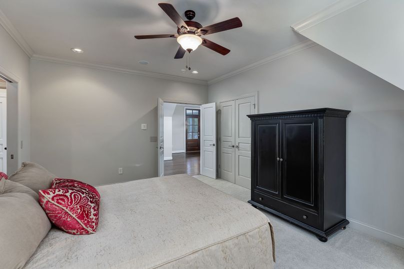 Launch-production-and-design-60