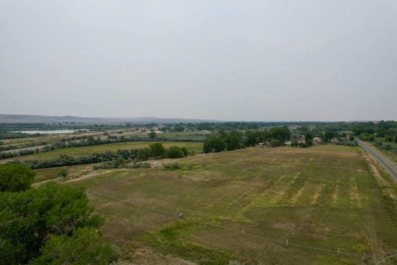 B941d090-d681-4f4b-b1c8-dc06b85de5dc 1 105 c