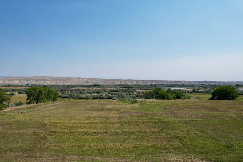 5e90d766-4800-470d-9e46-9d1c98279352 1 201 a