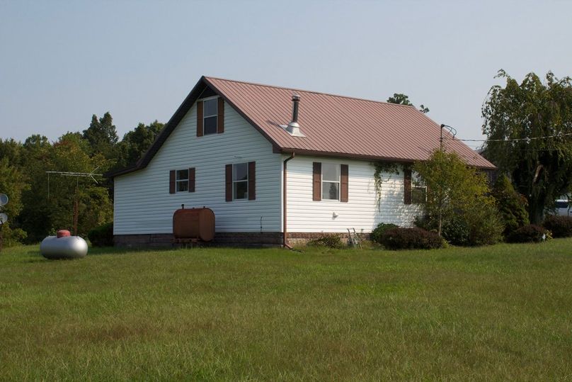 B9e87f26-9794-4642-b30a-37fb044f9519 1 105 c