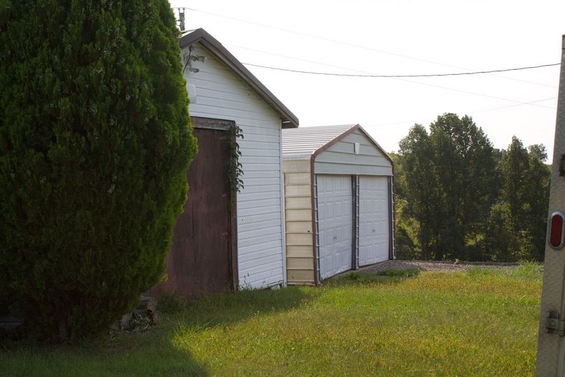 8abe505b-99ee-46fd-b211-f639a3069d0c 1 105 c