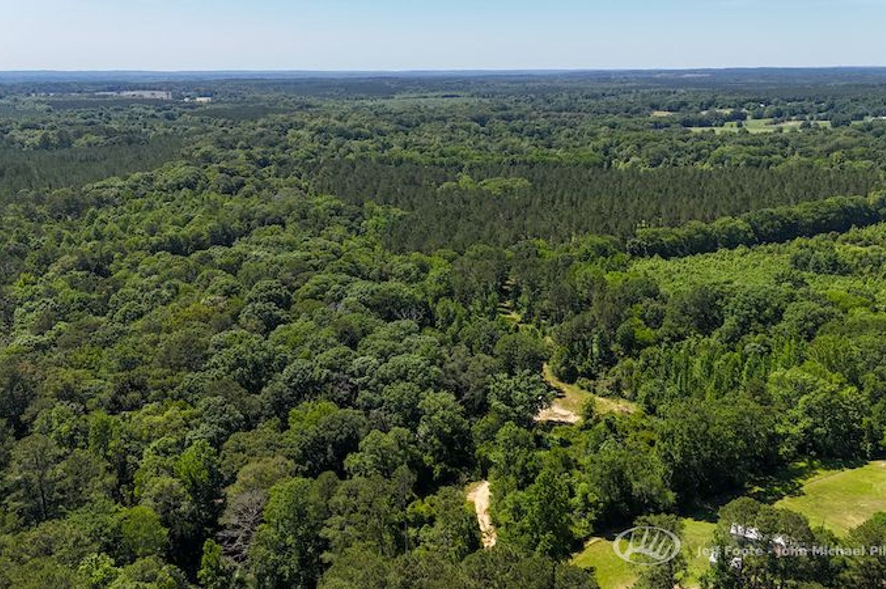 Strong River property listing photo 6