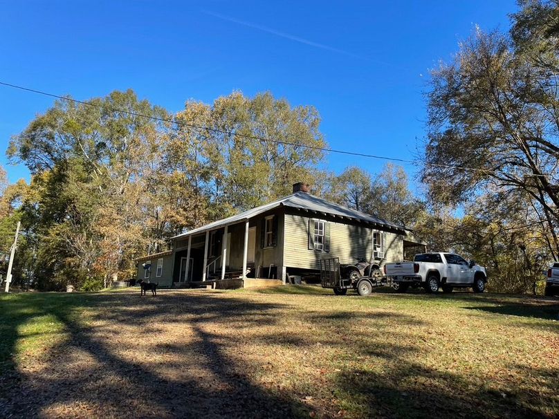 ACD35C54-C30A-4A80-ADFD-8815DF9FFC5A_1_105_c