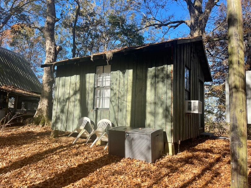 98F046F8-381B-4961-8EBF-B086BDB28412_1_105_c