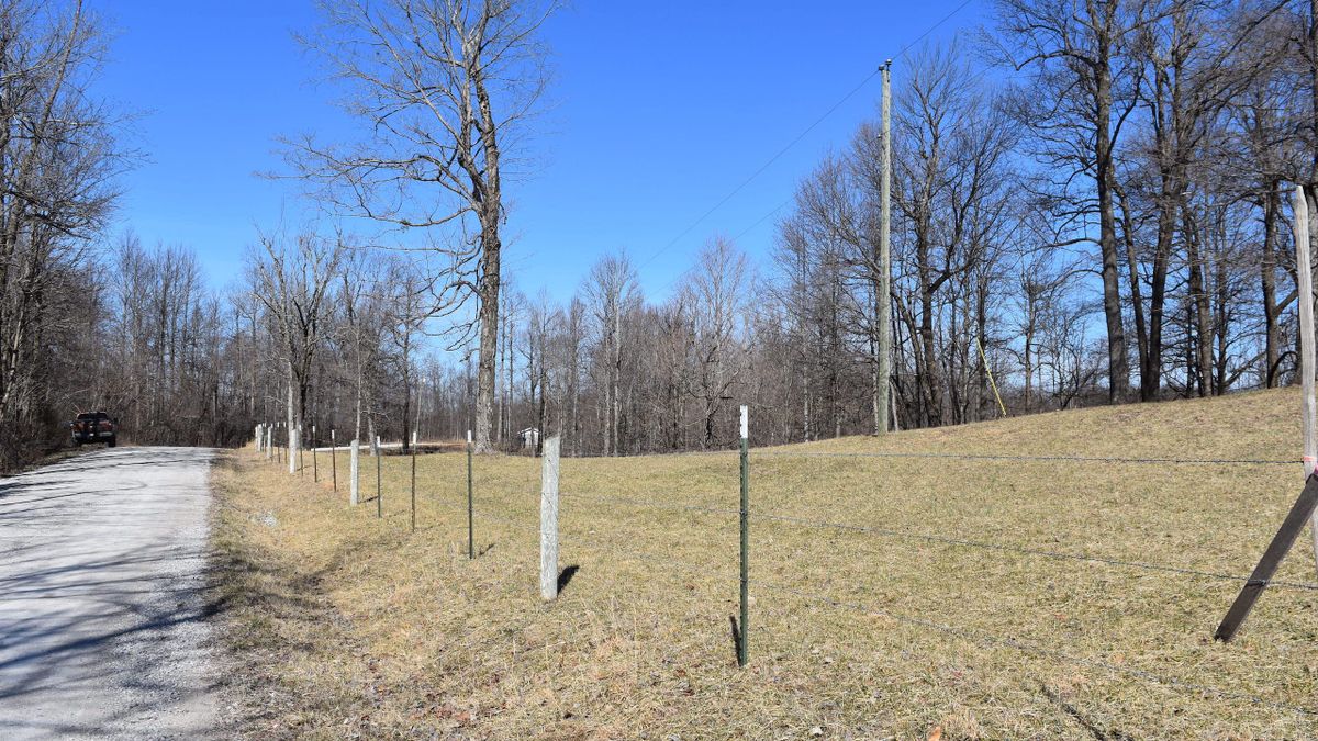 Small Country Acreage With Building Sites And Utilities Whitetail