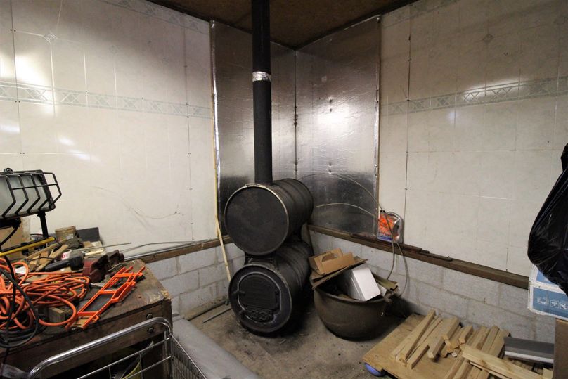 043 heating system for the work shop