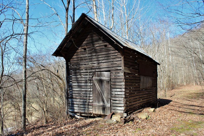 027 the corn crib sitting just north of the shop