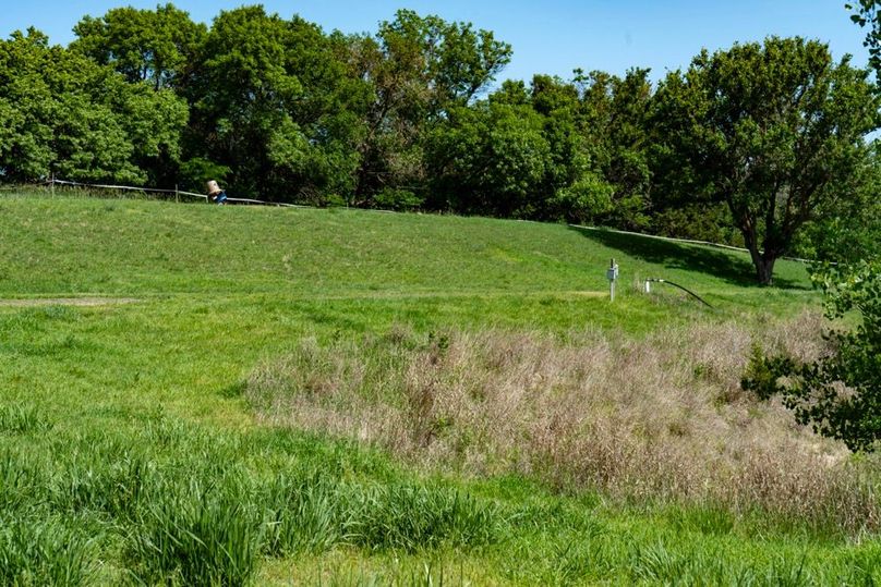 Smith Co, 32.9_046
