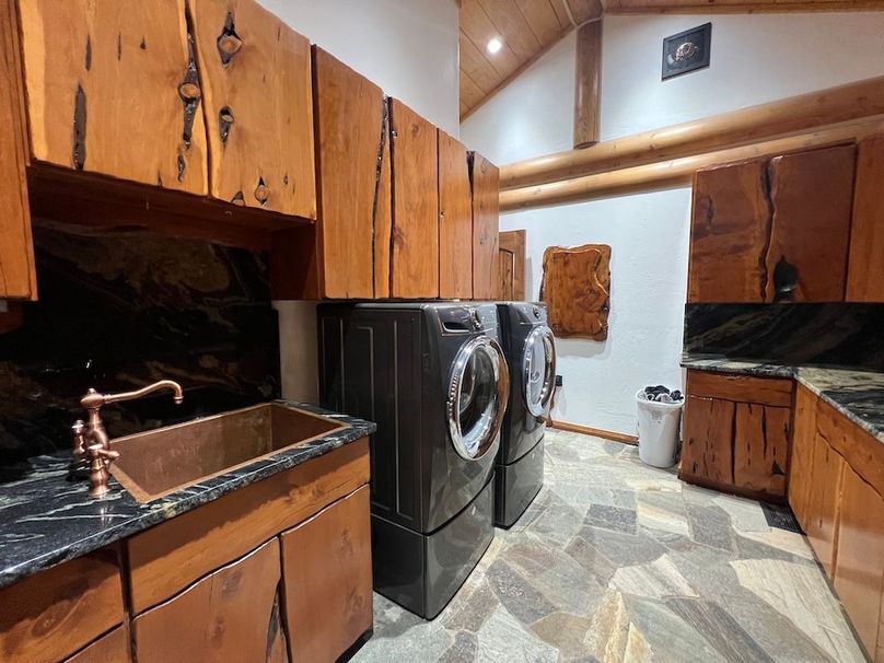 82_Pratt Lodge Laundry 2