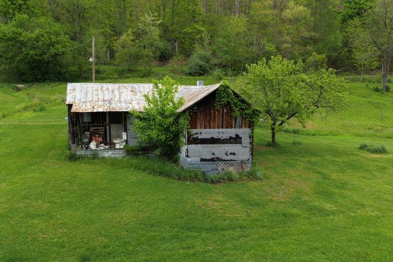 DJI_20260430115210_0005_D